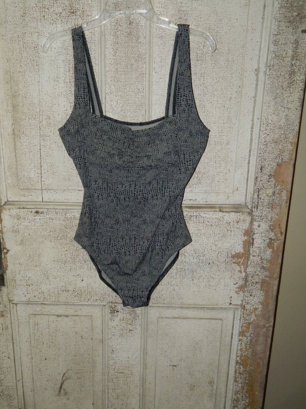 Calvin Klein Snakeskin Square Neckline One Piece Swimsuit READ (DD-10)
